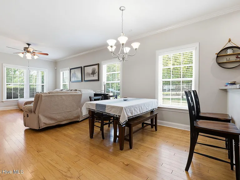 105 Moultrie Ln — Photo 13