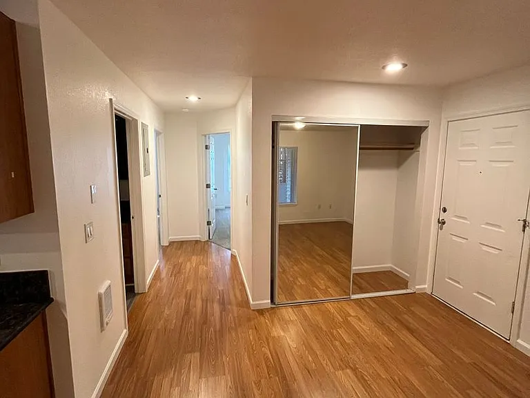 3911 SE Mall St #1A — Photo 9