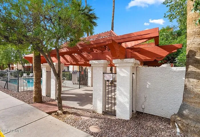 4211 E Palm Ln #202 — Photo 38
