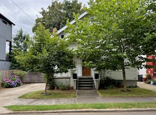 215 SE 30th Pl, Portland, OR 97214