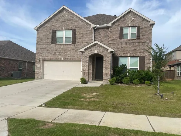 8921 Bison Creek Dr, Fort Worth, TX 76131