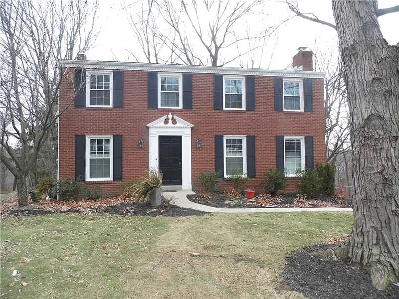 225 Wyngate Rd photo 1