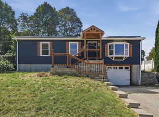 65 Paris Ave, Worcester, MA 01603