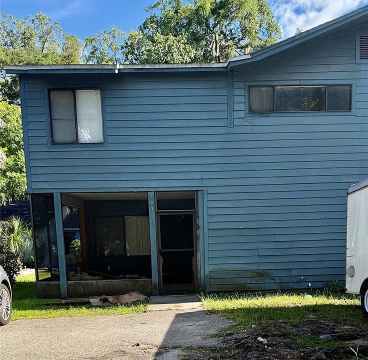1st image of 753 SW 2ND TERRACE