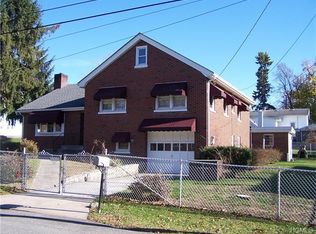 15 Cherry Ave, New Windsor, NY 12553