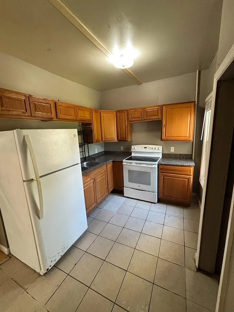 2 bed, 924 sqft, $1,250 — Photo 1