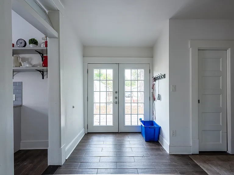 607 Mason St — Photo 32