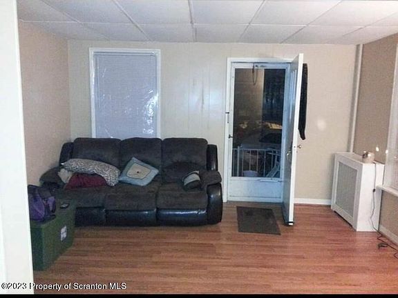 4th image of 108-110 N Sumner Ave