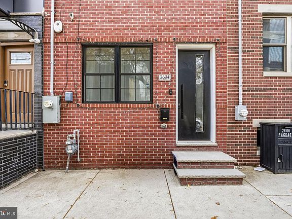 3rd image of 2604 Reed St