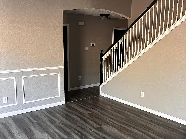 704 Gull Cir — Photo 9