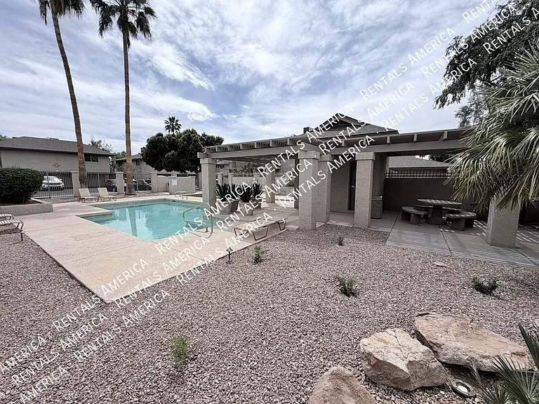 1254 N 85th Pl — Photo 31