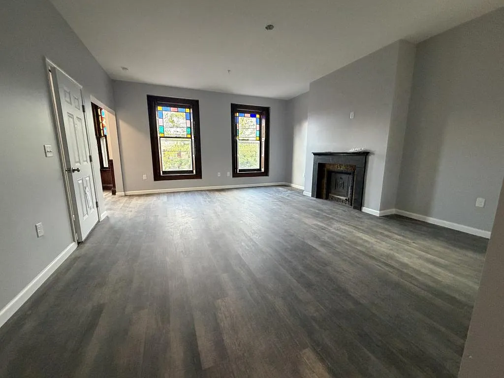 64 W Middle St — Photo 1