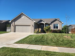 925 N Oak Ridge Ave, Goddard, KS 67052