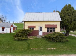 5912 Nagel Rd, Valders, WI 54245