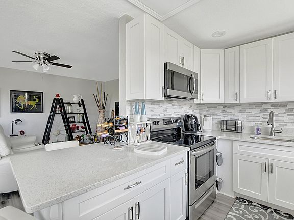 4th image of 42 Brighton A