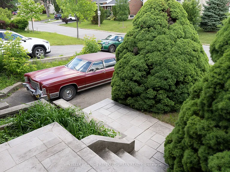 153 Newton Dr — Photo 10