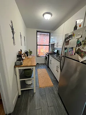 Rented by Standard Living Realty Inc | media 44