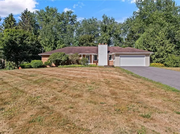 7877 Dewitt Dr, Baldwinsville, NY 13027