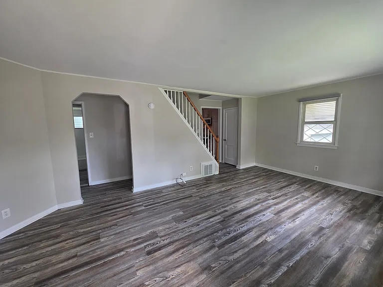 27 Koehler Dr — Photo 7