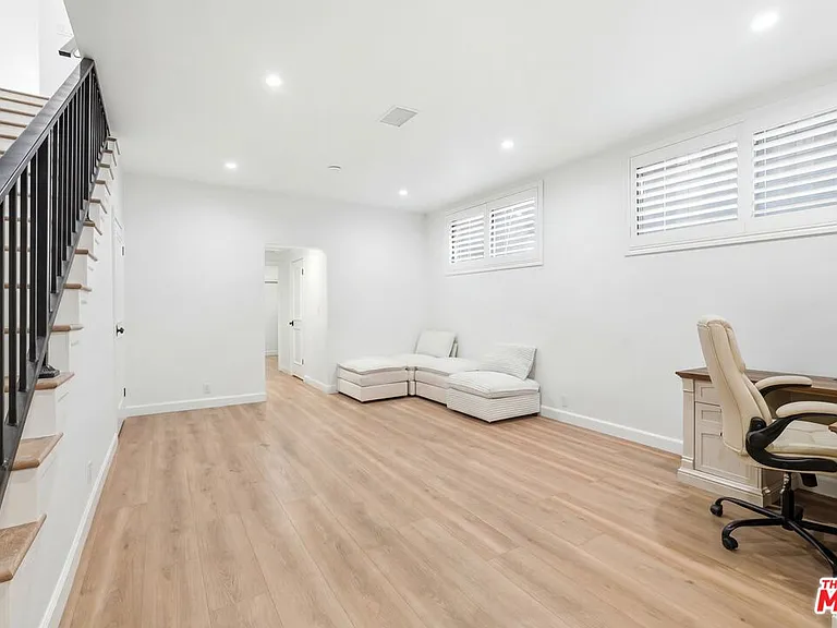 324 S Elm Dr #101 — Photo 25