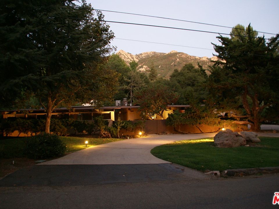 1st image of 714 Crater Oak Dr
