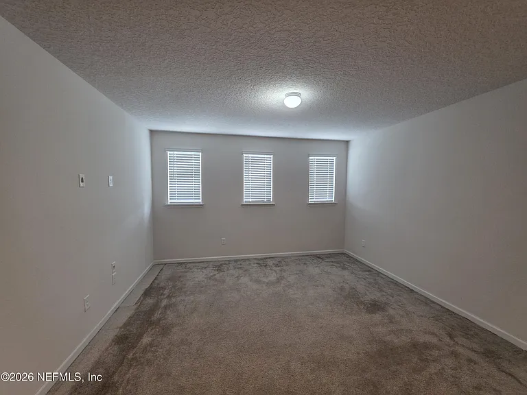 4537 Pine Ridge Pkwy — Photo 14