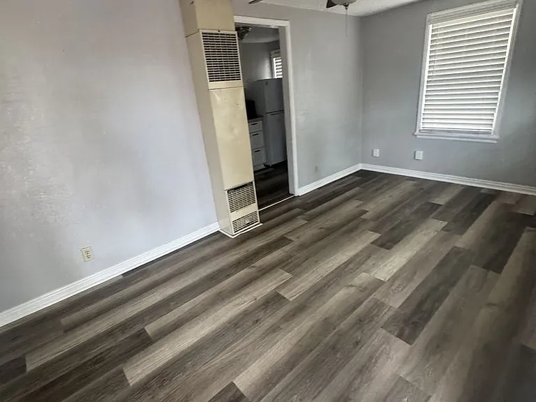442 N 400 W — Photo 3