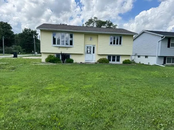 646 Grand Blvd, Evansdale, IA 50707