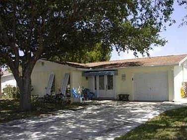 1st image of 76 Camelia Cir