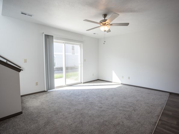 Creekside Commons | 644 Willow St W, Harrisburg, SD