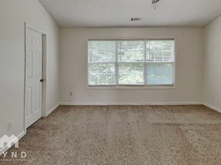 6332 Hickory Lane Cir — Photo 9