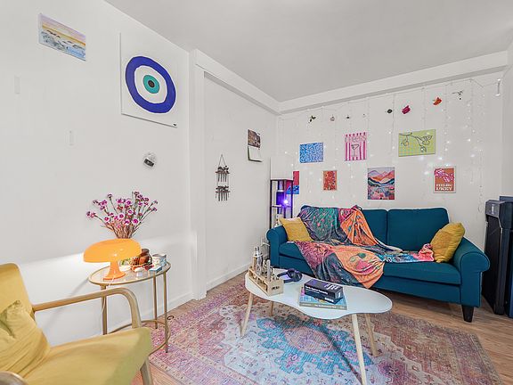 4th image of 124 Mott St APT 11