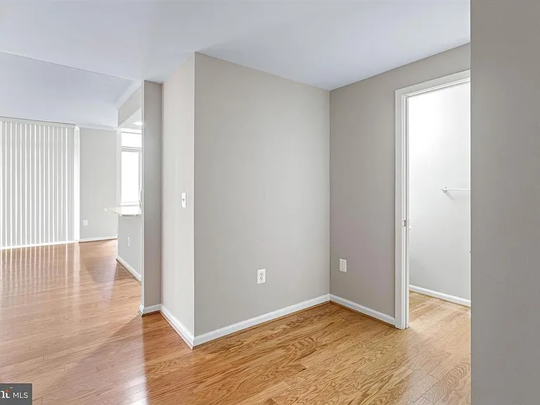 4480 Market Commons Dr #405 — Photo 10