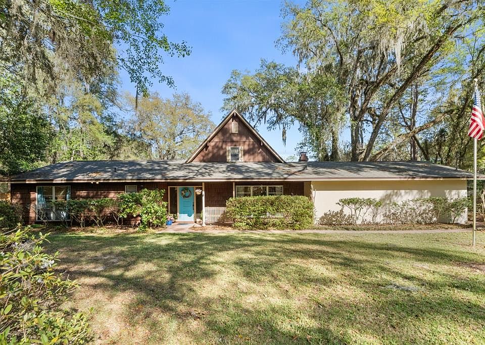 1st image of 8118 SW 1st Pl