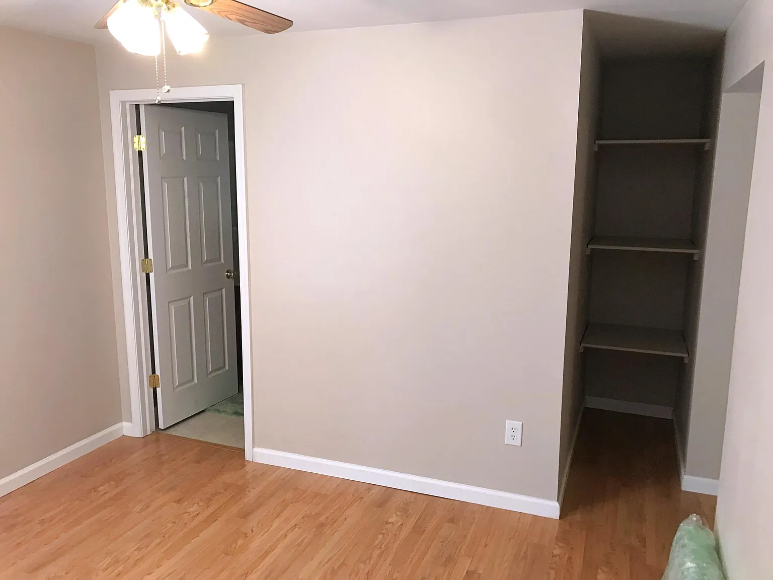 3 bed, 3.5 bath, $2,010 — Photo 3