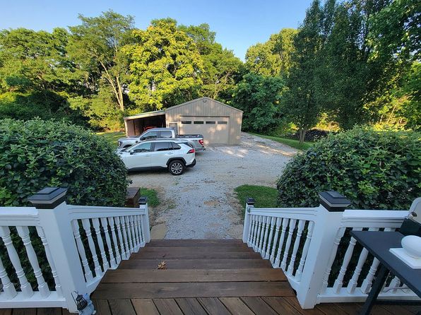1539 N Dearborn Rd