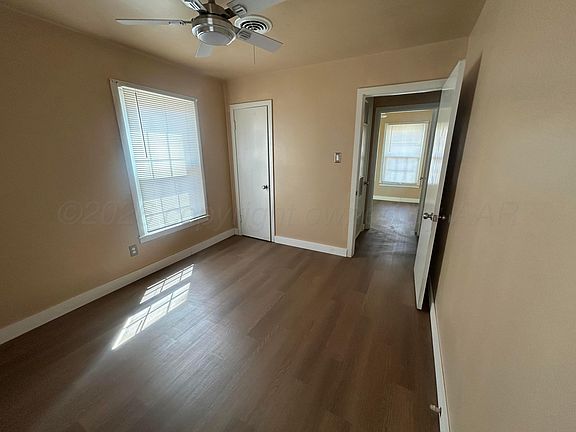 5th image of 907 Harrington St