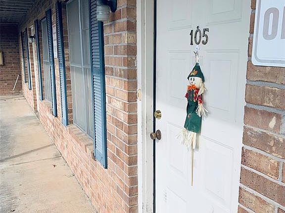 2nd image of 1595 W Frey St APT 205