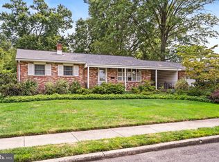 5 San Fernando Dr, Hamilton, NJ 08619