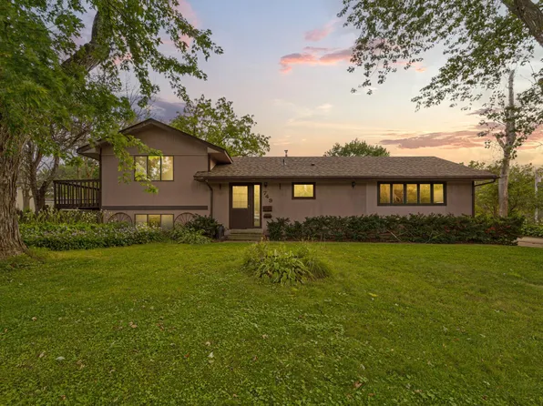 749 12th St NE, Owatonna, MN 55060