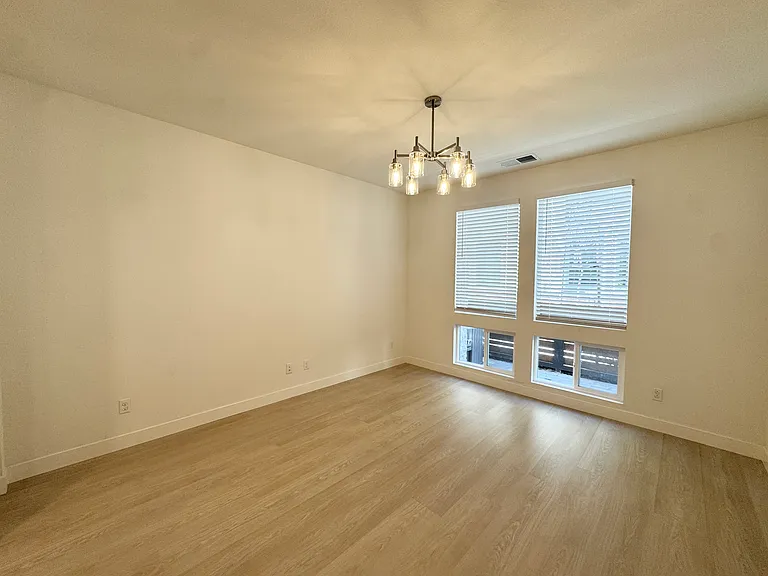 11161 Akarna Ct — Photo 6