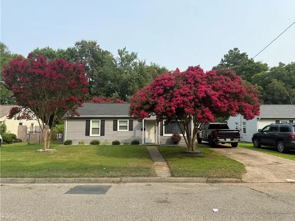 467 Cedar Dr, Hampton, VA 23669