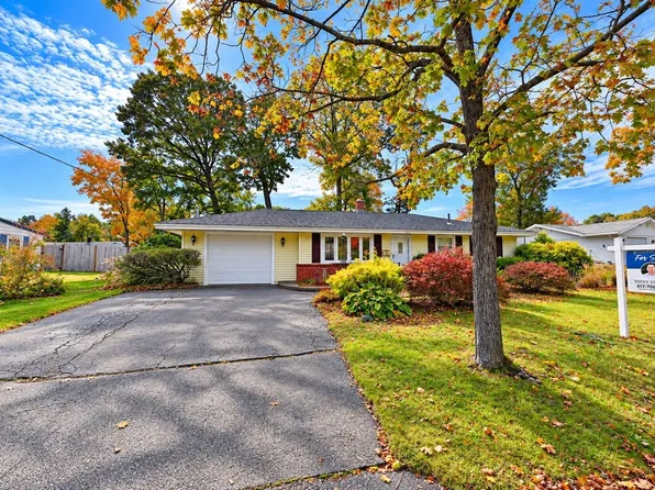 269 Jon Dr, Brockton, MA 02302