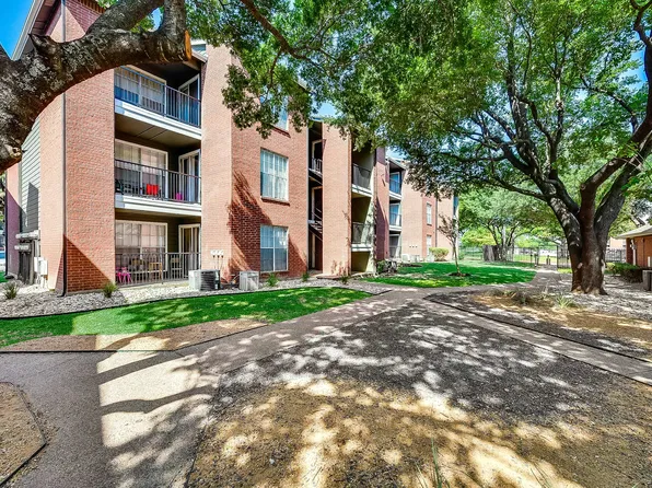 Pacifica Apartments