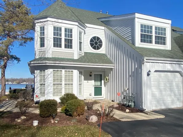 553 Marina St #51-02, Wauconda, IL 60084