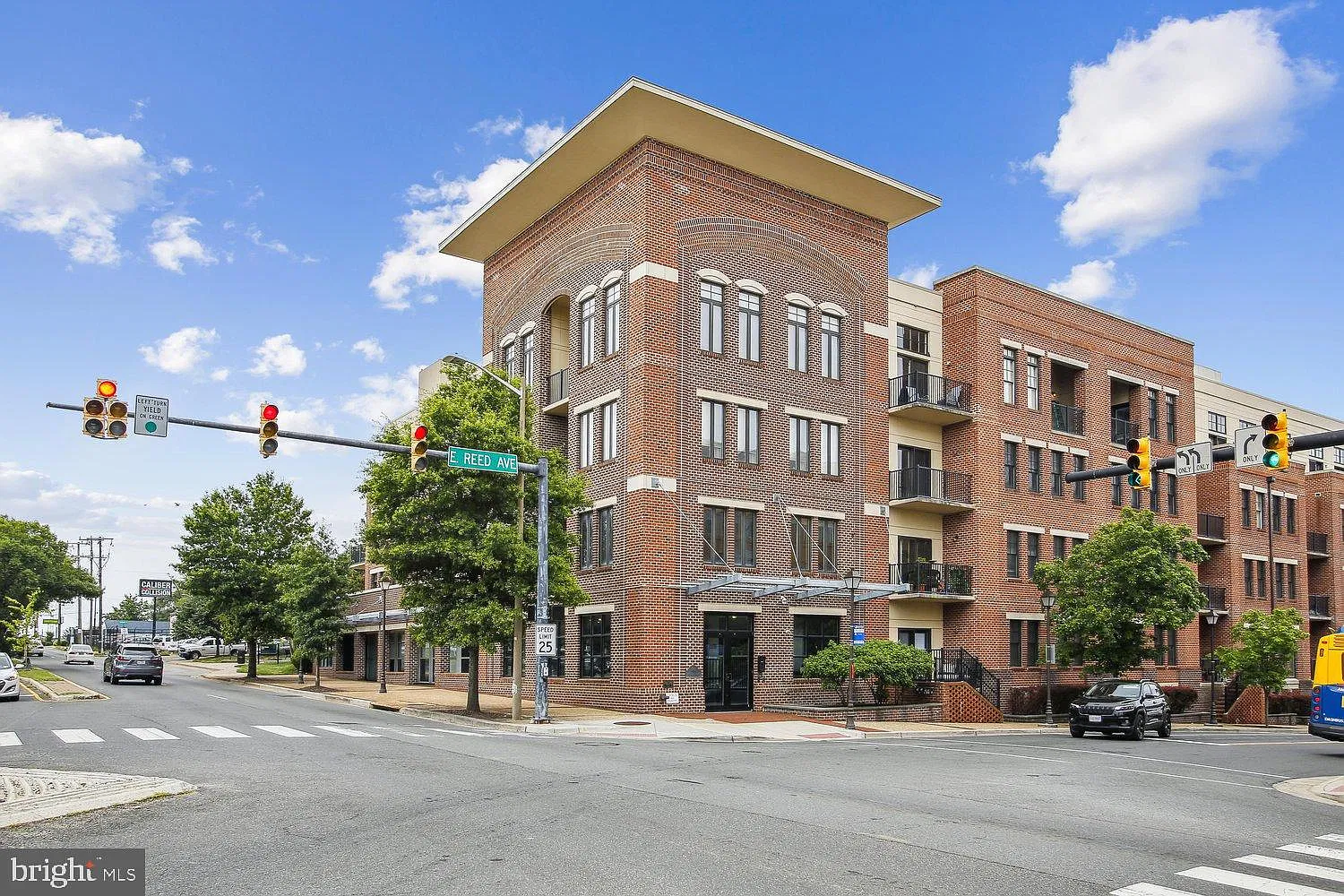 The Preston Condominium — Photo 1