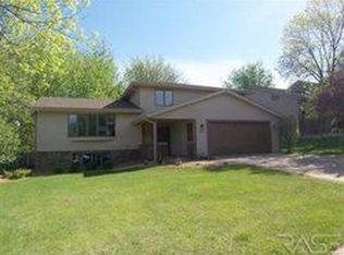 304 E Aspen Dr, Sioux Falls, SD 57105