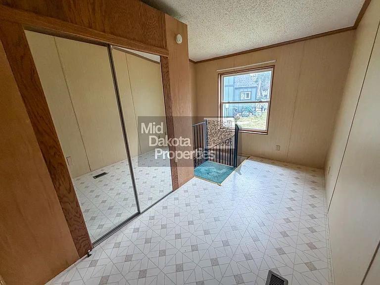 624 N Langdon St — Photo 9