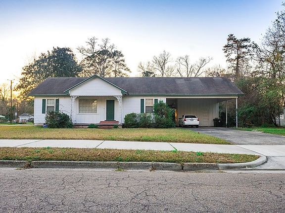 FRONT EXTERIOR STREETVIEW