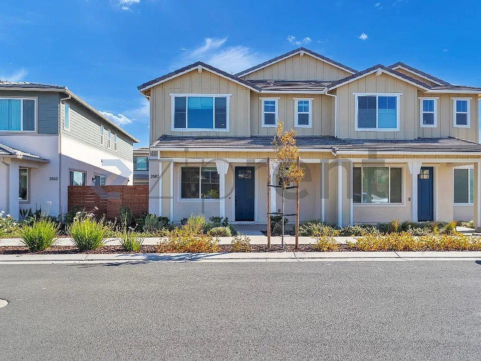 2510 Cyan Dr
